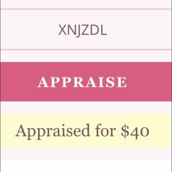 Charmed Aroma | Silver Necklace - Picture 5 of 6